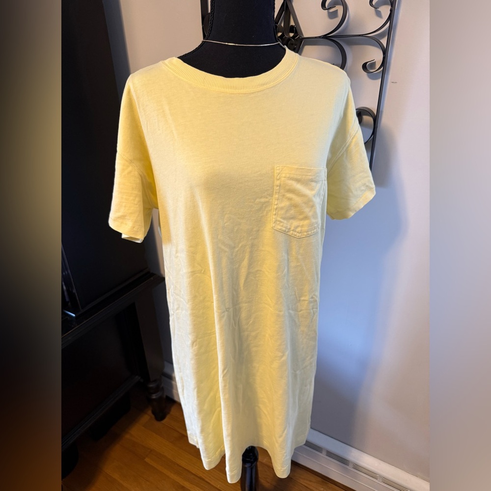 Old Navy Light Yellow T-Shirt Dress - Picture 3 of 5